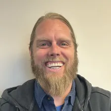 Greg Neil headshot