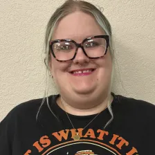 Gretchen Vollrath headshot