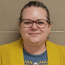 Kelly Kuharik head shot