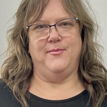 Natalie Olson headshot