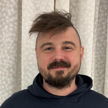 Charles Hilton headshot