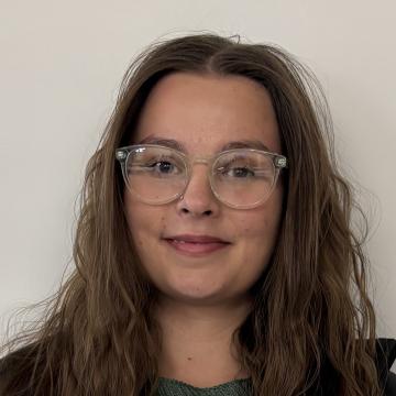 Alaina Hathaway headshot