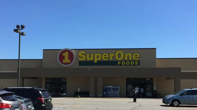 Super One Two Harbors store building