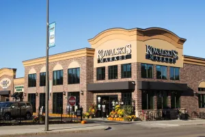 Kowalski's Grand Avenue Store Building