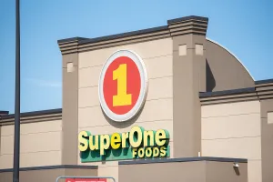 Super One Duluth West Store Building
